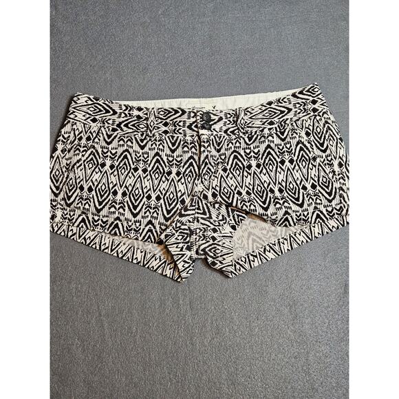 American Eagle Outfitters Pants - American Eagle Shorts Womens 30 Black White Stretch Chino Aztec Preppy Boho